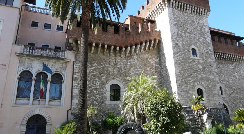 Imagen general del Hotel Michelangelo, Carrara. Foto 7
