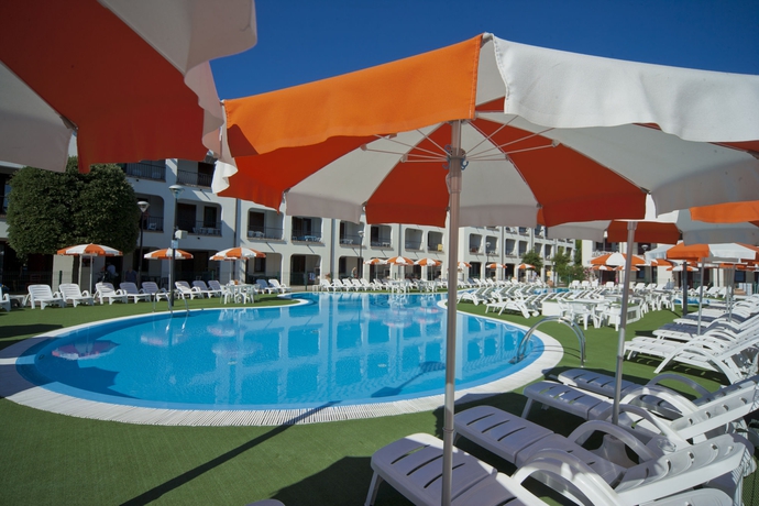Imagen de la piscina del Hotel Michelangelo Holiday and Family Resort. Foto 13