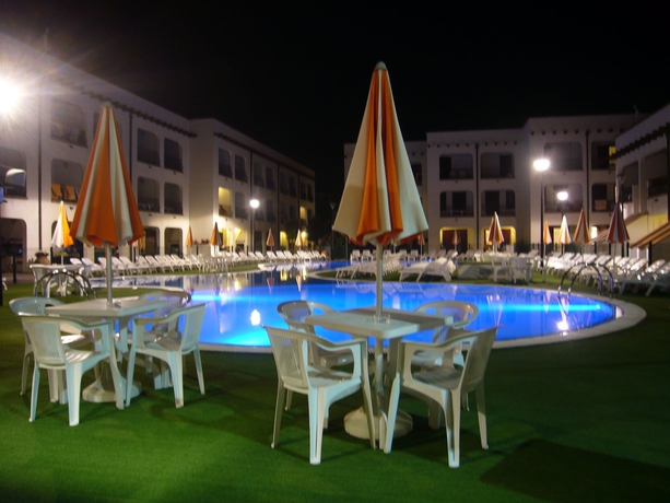 Imagen de la piscina del Hotel Michelangelo Holiday and Family Resort. Foto 14