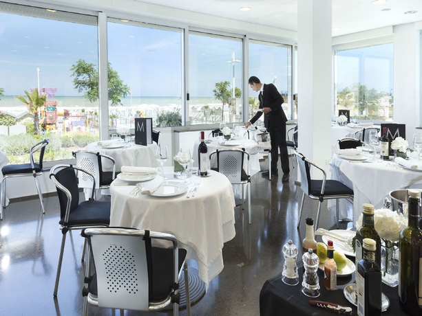 Imagen del bar/restaurante del Hotel Michelangelo, Riccione. Foto 3