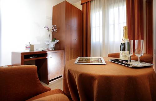 Imagen de la habitación del Hotel Michelangelo, Terranuova Bracciolini. Foto 14