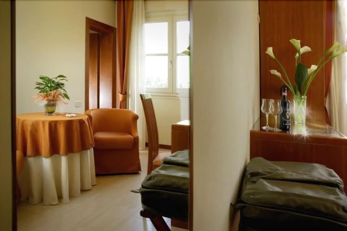 Imagen de la habitación del Hotel Michelangelo, Terranuova Bracciolini. Foto 3