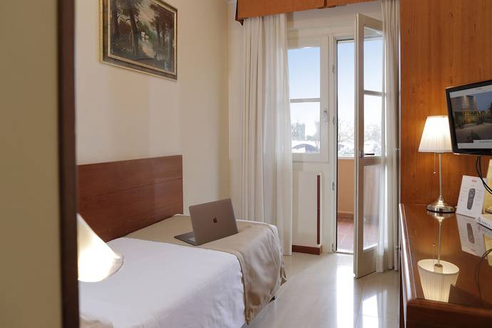 Imagen de la habitación del Hotel Michelangelo, Terranuova Bracciolini. Foto 5