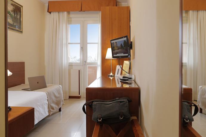 Imagen de la habitación del Hotel Michelangelo, Terranuova Bracciolini. Foto 6