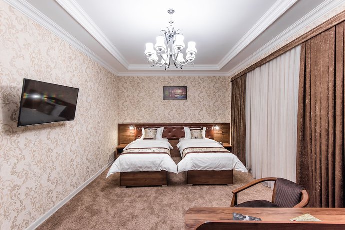 Imagen de la habitación del Hotel Michelin. Foto 6