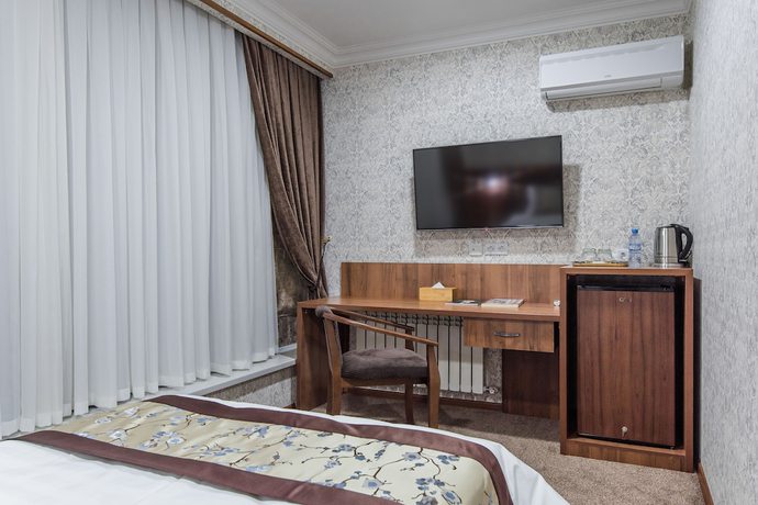 Imagen de la habitación del Hotel Michelin. Foto 17