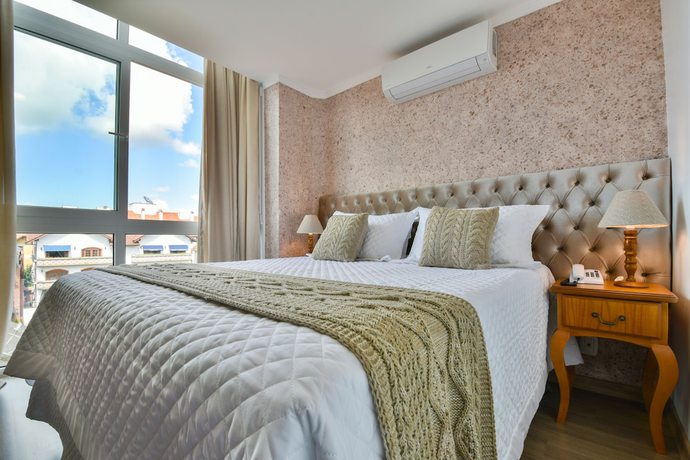 Imagen de la habitación del Hotel Micheline. Foto 12