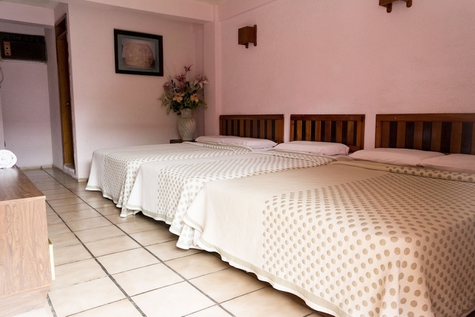 Imagen de la habitación del Hotel Michelle. Foto 3