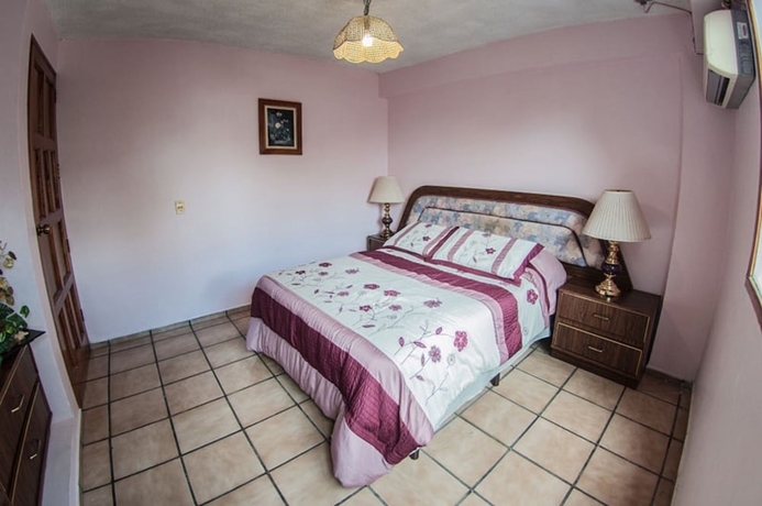 Imagen de la habitación del Hotel Michelle. Foto 11