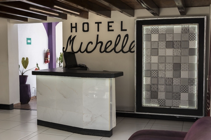 Imagen de los interiores del Hotel Michelle. Foto 18
