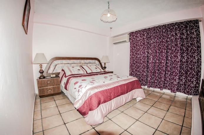 Imagen de la habitación del Hotel Michelle. Foto 12