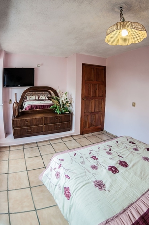 Imagen de la habitación del Hotel Michelle. Foto 13