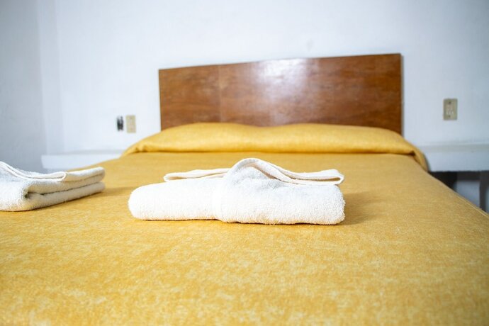 Imagen de la habitación del Hotel Michoac&aacute;n. Foto 16