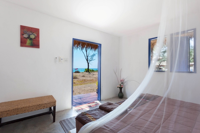 Imagen de la habitación del Hotel Micky Monkey Beach Phuket Maikhao Thailand. Foto 11