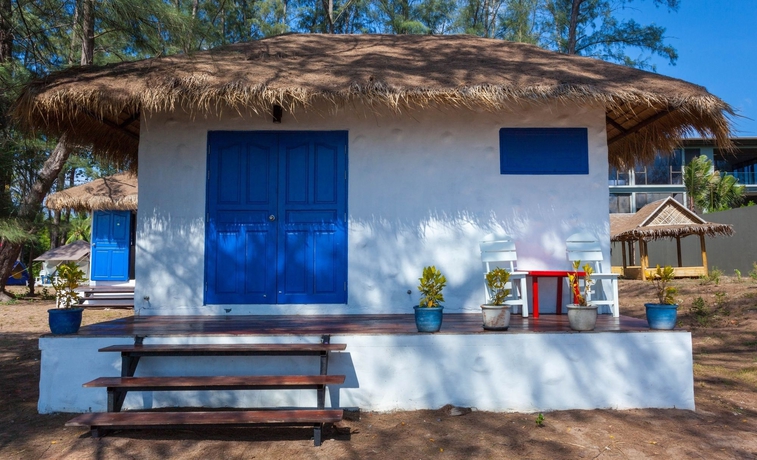 Imagen general del Hotel Micky Monkey Beach Phuket Maikhao Thailand. Foto 2