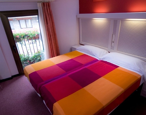 Imagen general del Hotel Micolau. Foto 6