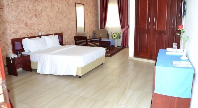 Imagen de la habitación del Hotel Micotel. Foto 12