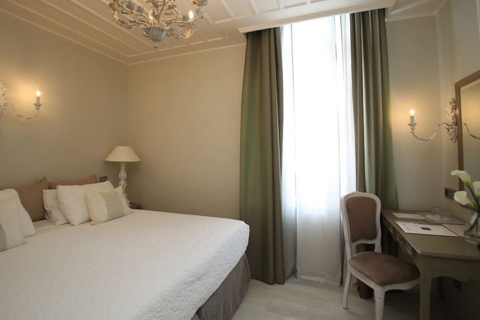 Imagen de la habitación del Hotel Micra Anglia Boutique and Spa. Foto 4