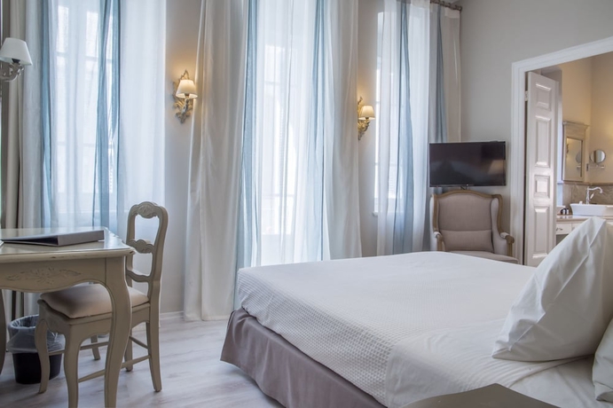 Imagen de la habitación del Hotel Micra Anglia Boutique and Spa. Foto 9