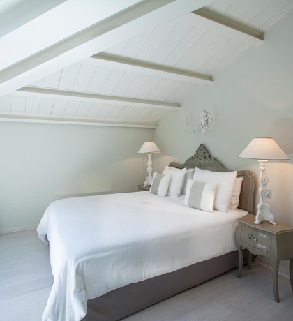 Imagen de la habitación del Hotel Micra Anglia Boutique and Spa. Foto 13