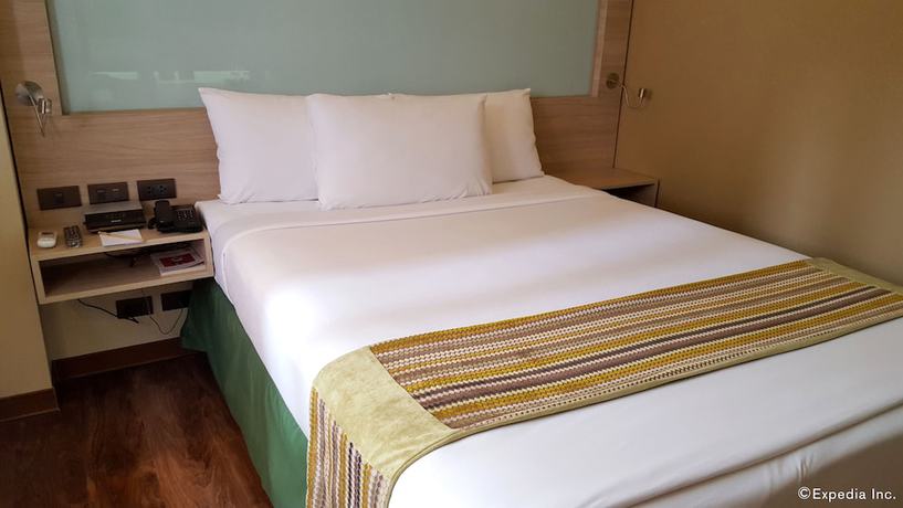 Imagen de la habitación del Hotel Microtel By Wyndham Baguio. Foto 6