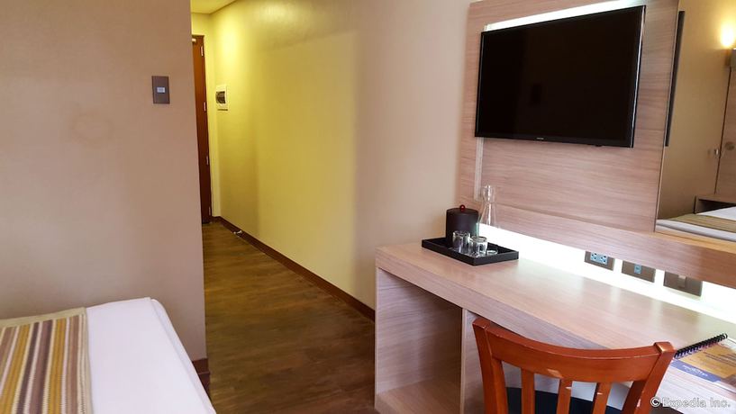 Imagen de la habitación del Hotel Microtel By Wyndham Baguio. Foto 11