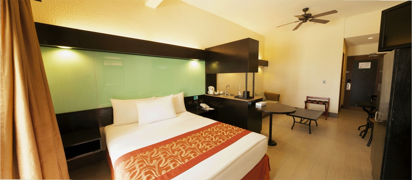 Imagen de la habitación del Hotel Microtel By Wyndham Boracay. Foto 6