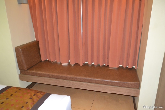 Imagen de la habitación del Hotel Microtel By Wyndham General Santos. Foto 2