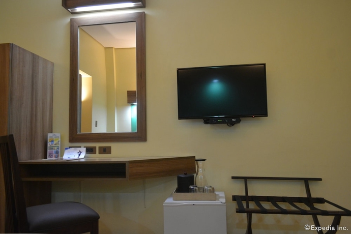 Imagen de la habitación del Hotel Microtel By Wyndham General Santos. Foto 3
