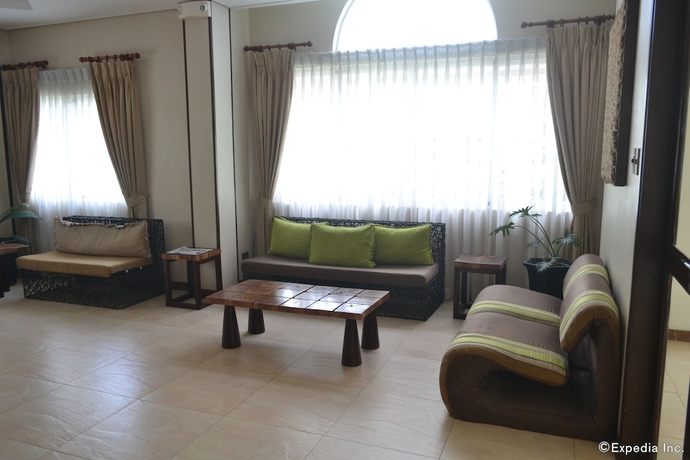 Imagen de los interiores del Hotel Microtel By Wyndham General Santos. Foto 18