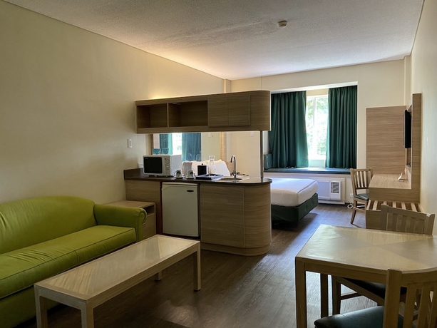 Imagen de la habitación del Hotel Microtel By Wyndham Tarlac. Foto 6
