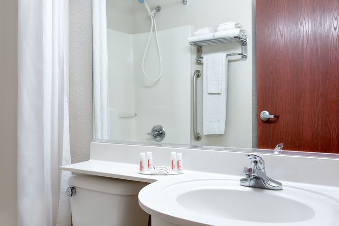 Imagen de la habitación del Hotel Microtel Inn And Suites By Wyndham Bremen. Foto 6
