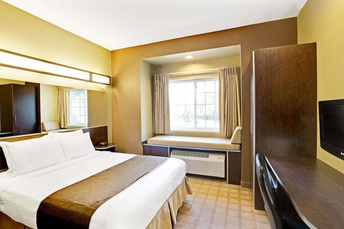 Imagen de la habitación del Hotel Microtel Inn And Suites By Wyndham Bryson City. Foto 7