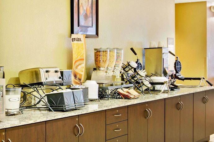 Imagen de los interiores del Hotel Microtel Inn And Suites By Wyndham Bryson City. Foto 15