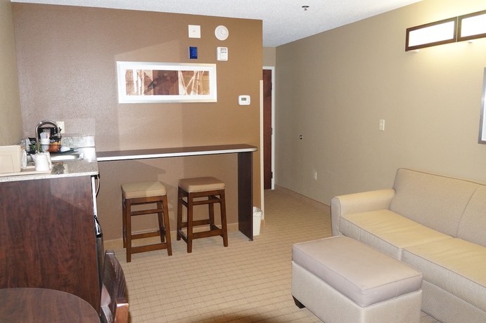Imagen de la habitación del Hotel Microtel Inn And Suites By Wyndham Cambridge. Foto 9