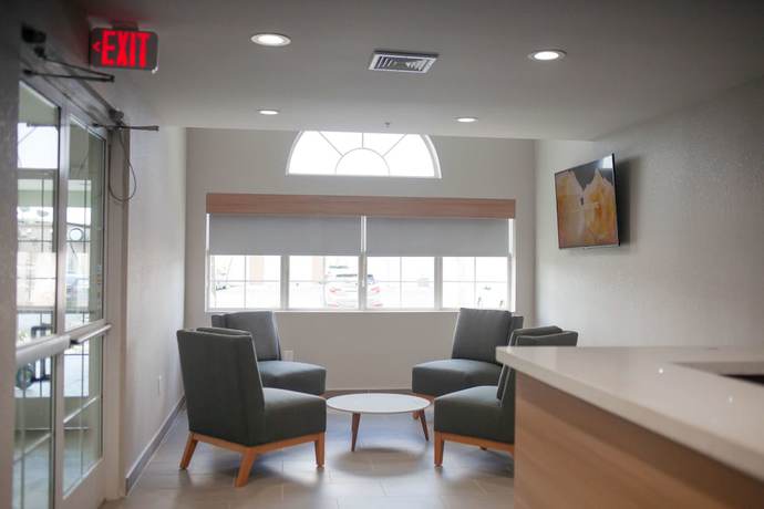 Imagen de los interiores del Hotel Microtel Inn And Suites By Wyndham Camp Lejeune/jacksonville. Foto 8