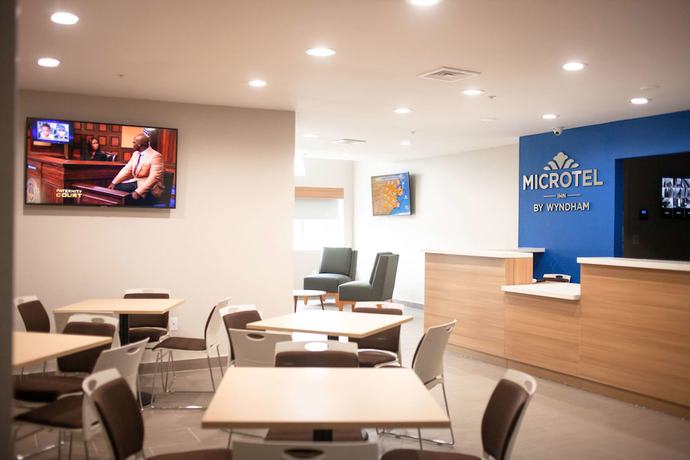Imagen de los interiores del Hotel Microtel Inn And Suites By Wyndham Camp Lejeune/jacksonville. Foto 9
