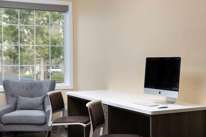 Imagen de los interiores del Hotel Microtel Inn And Suites By Wyndham Columbia/fort Jackson N. Foto 16