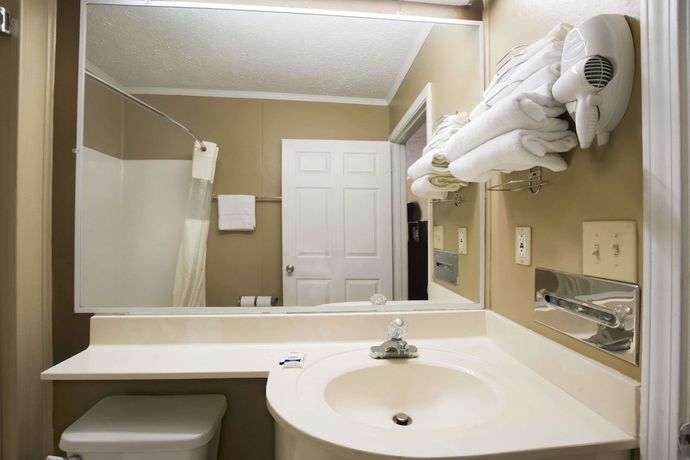 Imagen de la habitación del Hotel Microtel Inn And Suites By Wyndham Columbia/fort Jackson N. Foto 4