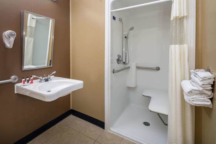 Imagen de la habitación del Hotel Microtel Inn And Suites By Wyndham Columbia/fort Jackson N. Foto 5