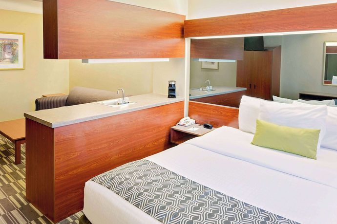 Imagen de la habitación del Hotel Microtel Inn And Suites By Wyndham Daphne/mobile. Foto 11