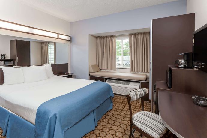 Imagen de la habitación del Hotel Microtel Inn And Suites By Wyndham Elkhart. Foto 3