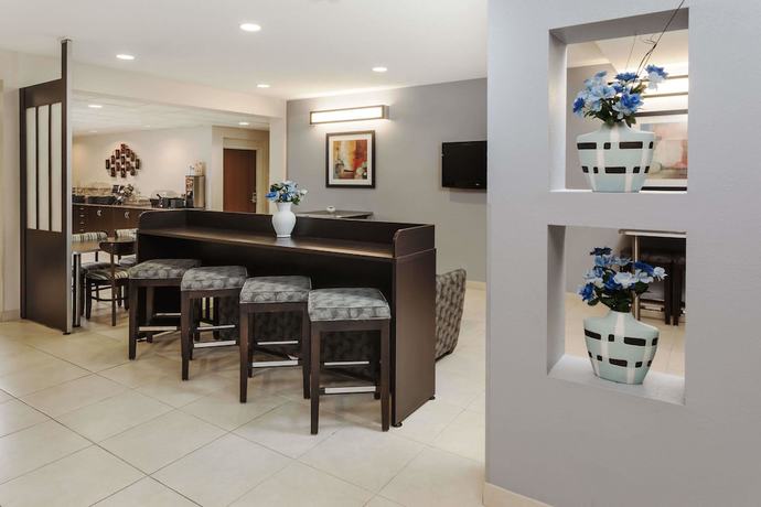 Imagen de los interiores del Hotel Microtel Inn And Suites By Wyndham Elkhart. Foto 18