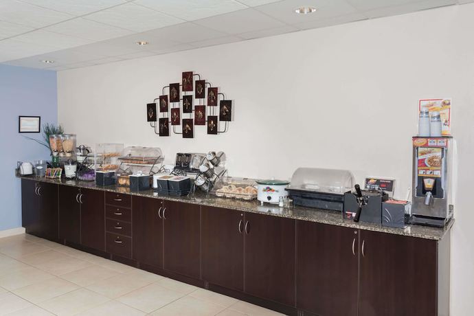 Imagen de los interiores del Hotel Microtel Inn And Suites By Wyndham Elkhart. Foto 19