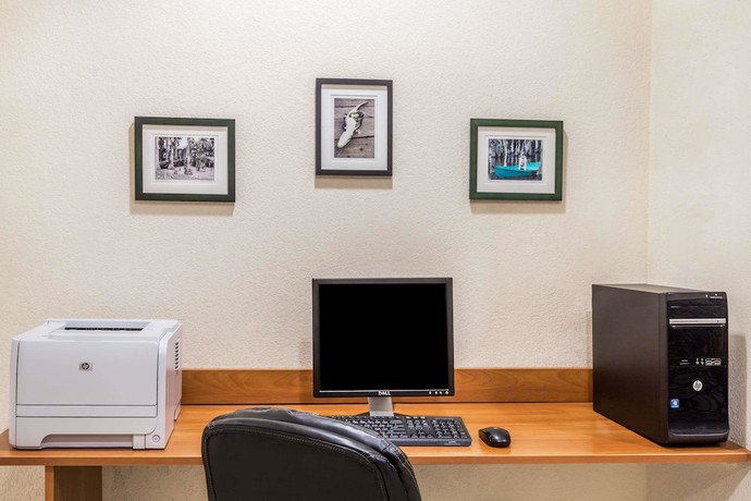 Imagen de los interiores del Hotel Microtel Inn And Suites By Wyndham Houma. Foto 15