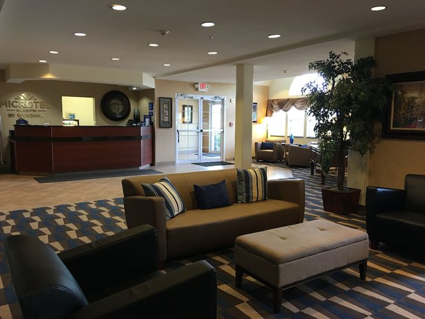 Imagen de los interiores del Hotel Microtel Inn And Suites By Wyndham Indianapolis Airport. Foto 18