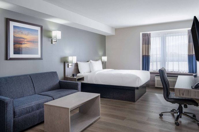 Imagen de la habitación del Hotel Microtel Inn And Suites By Wyndham Kanata Ottawa West. Foto 4