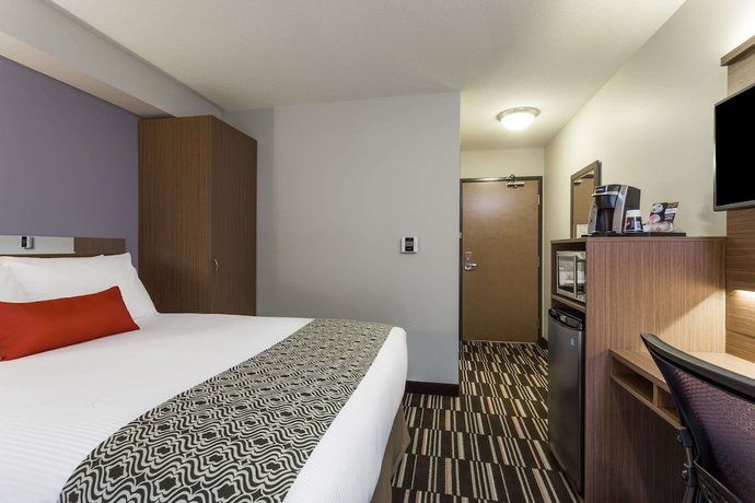 Imagen de la habitación del Hotel Microtel Inn And Suites By Wyndham Kitimat. Foto 12