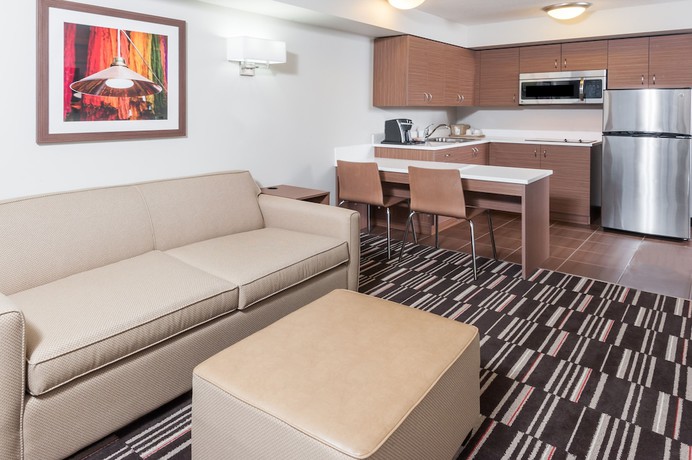 Imagen de la habitación del Hotel Microtel Inn And Suites By Wyndham Kitimat. Foto 14
