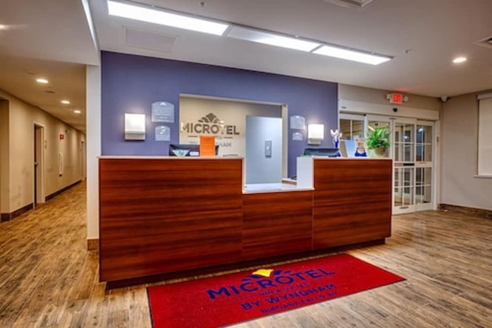 Imagen de los interiores del Hotel Microtel Inn And Suites By Wyndham Niagara Falls. Foto 17